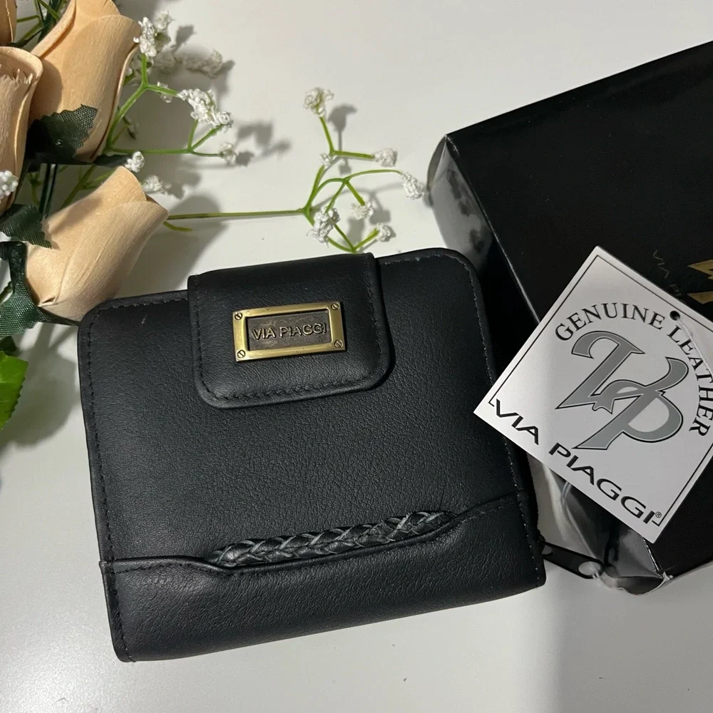 Leather Wallet‎